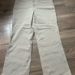 Rafaella Comfort Women's Beige Capris